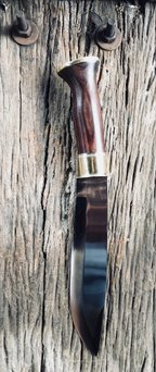 Varri Leuku knife by Heritage Knives, hand forged traditional Same / Sami knife. Nordic, Scandinavia, Sapmi, Sameland, norrland, mountains, utility and bushcraft, hunting and outdoor knife, blade of high carbon spring steel. Pukko. 